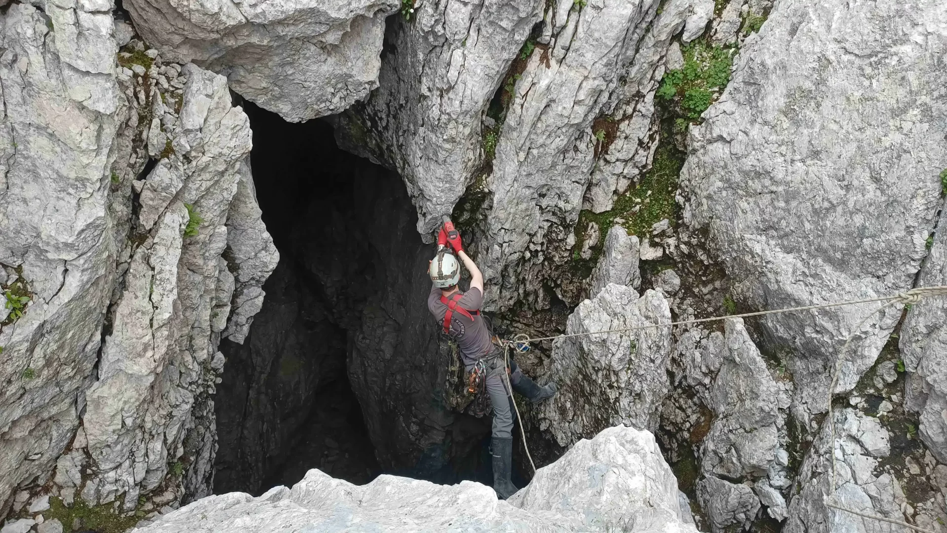 Bolting Anfängerglückhöhle (© Daniel Gorst)