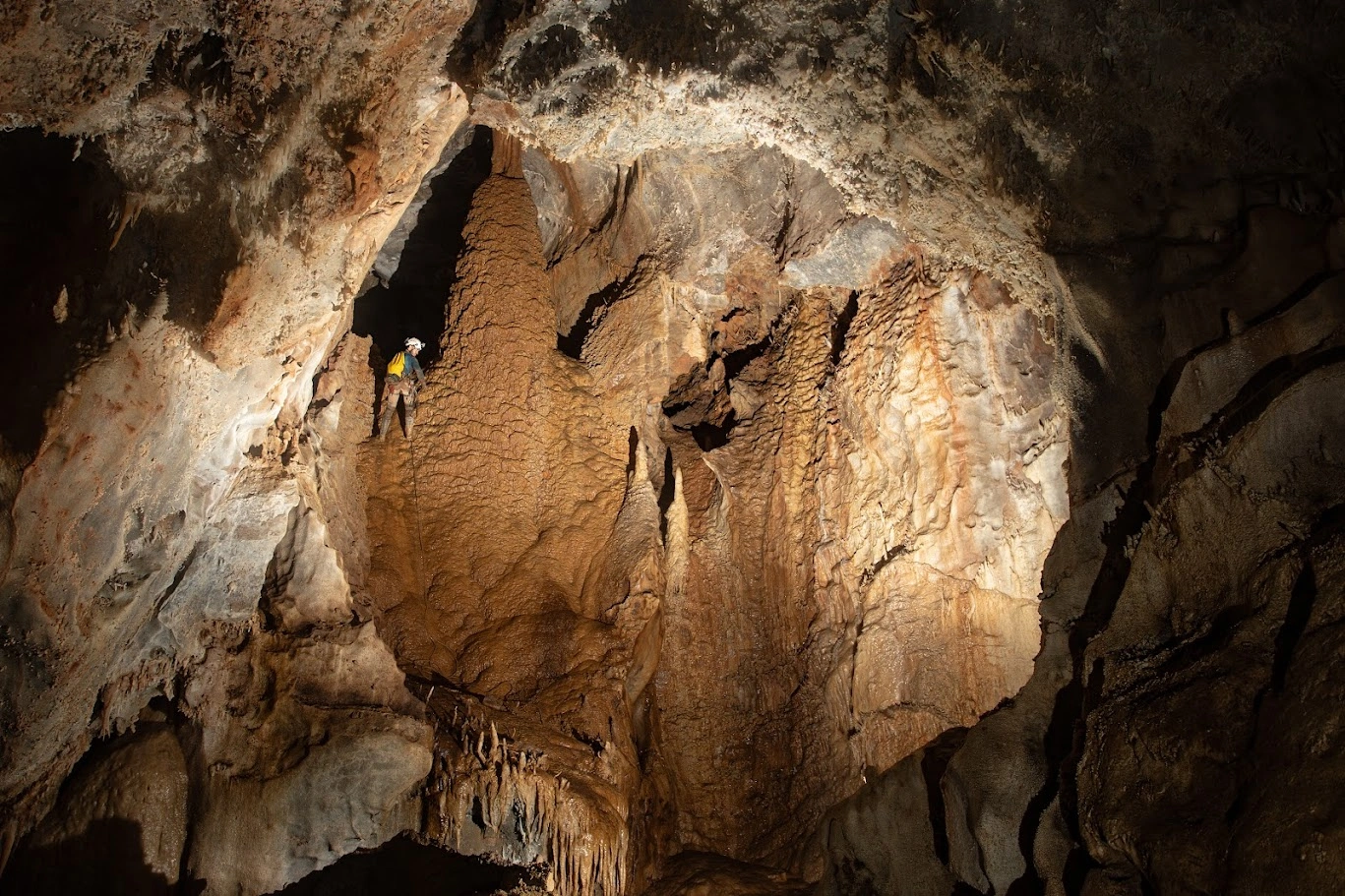 Northen end of 'Reputation', Mulu, Malaysia (© Kevin Liow)